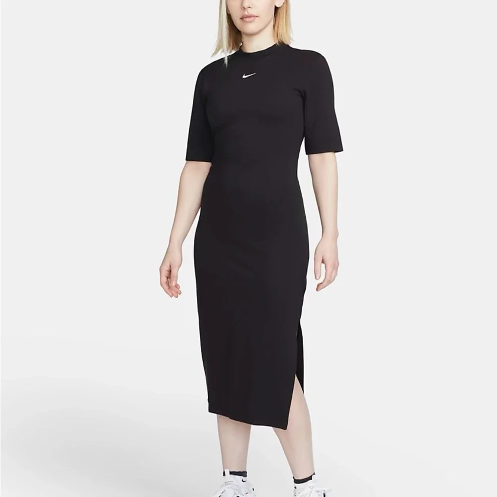 Nike‎ Women’s Tight Midi Dress